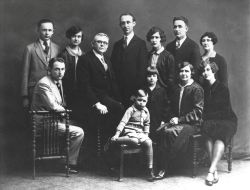 John W. Kleinhenz & Family Photos